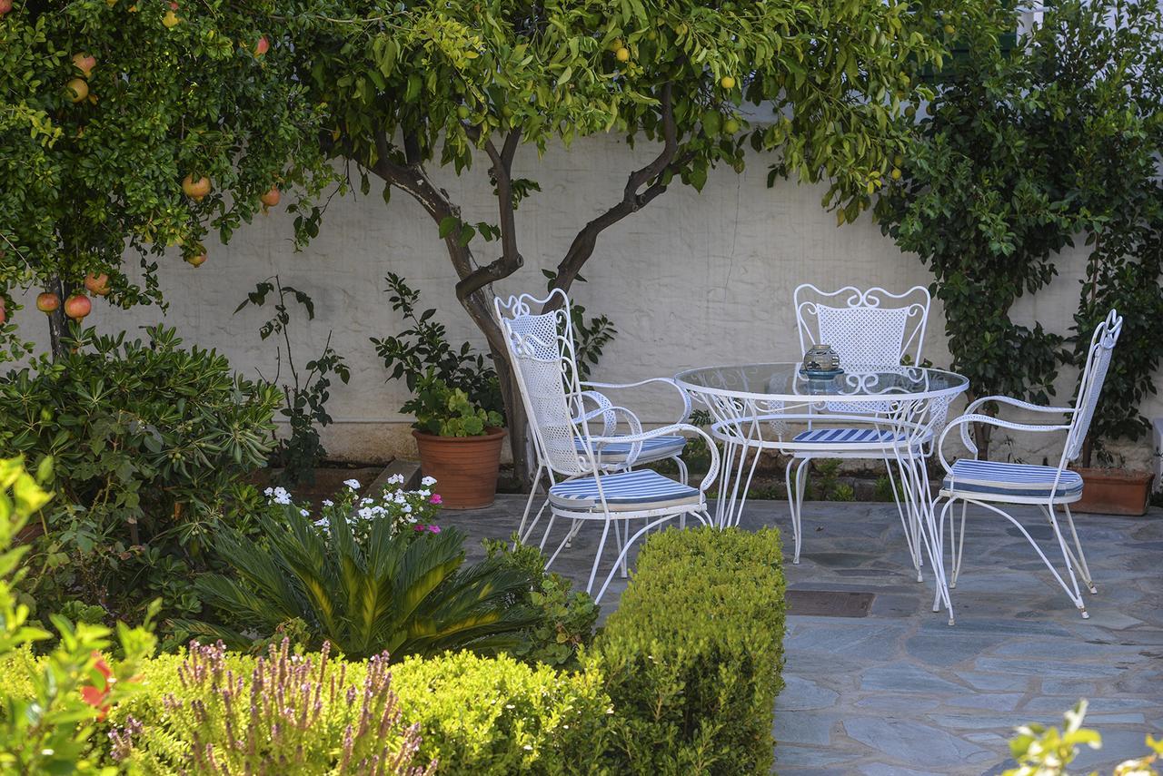 Villa Anesis Spetses Town Exterior photo
